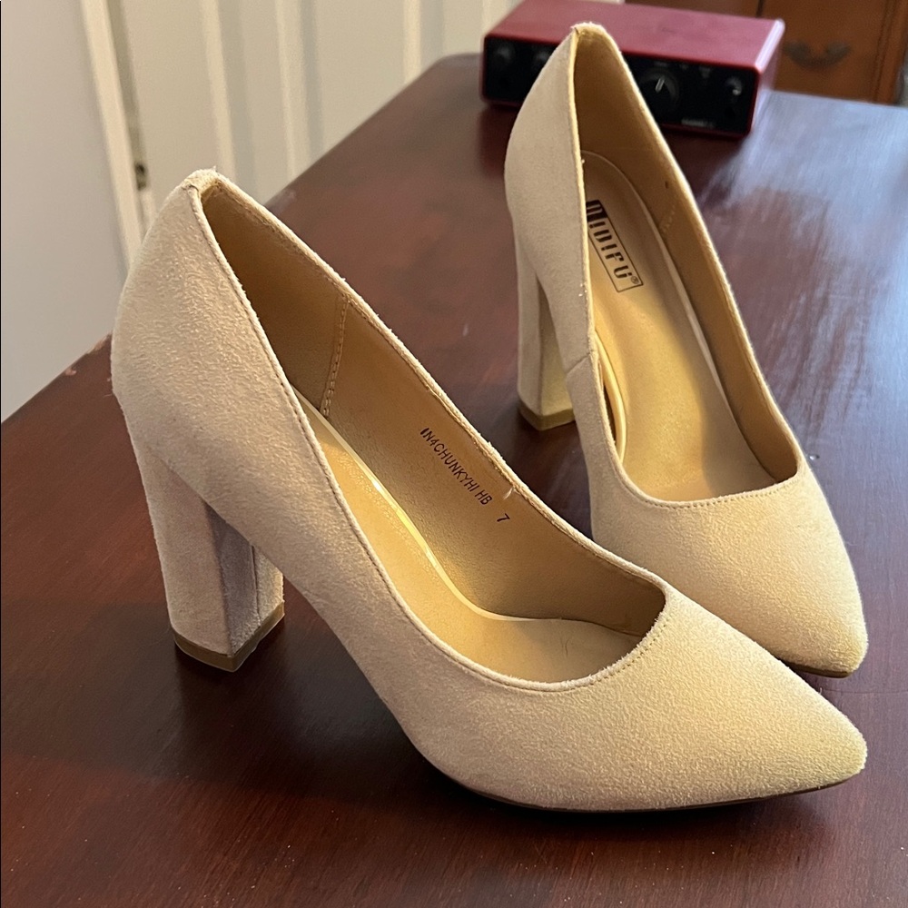 IDIFU Beige Suede Block Heel Pumps